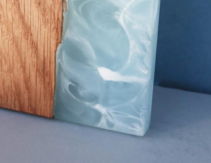 décapsuleur mural bois résine bleu volutes